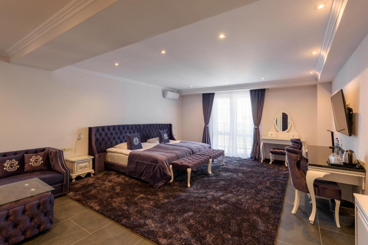 Grand Royal Hotel Chernivtsi Luaran gambar