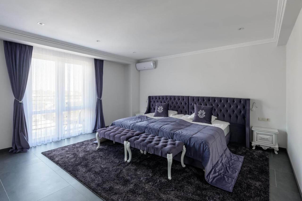 Grand Royal Hotel Chernivtsi Luaran gambar