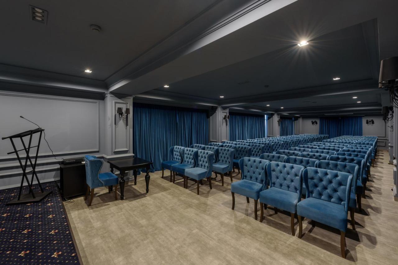 Grand Royal Hotel Chernivtsi Luaran gambar