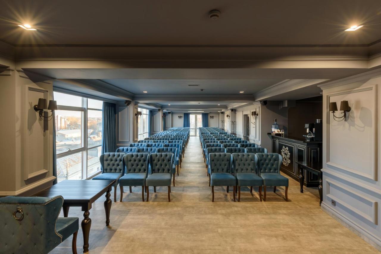 Grand Royal Hotel Chernivtsi Luaran gambar
