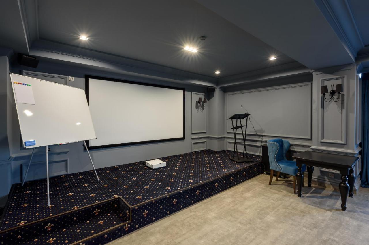 Grand Royal Hotel Chernivtsi Luaran gambar