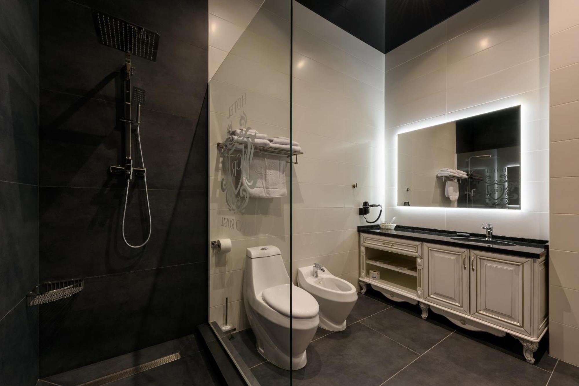 Grand Royal Hotel Chernivtsi Bilik gambar